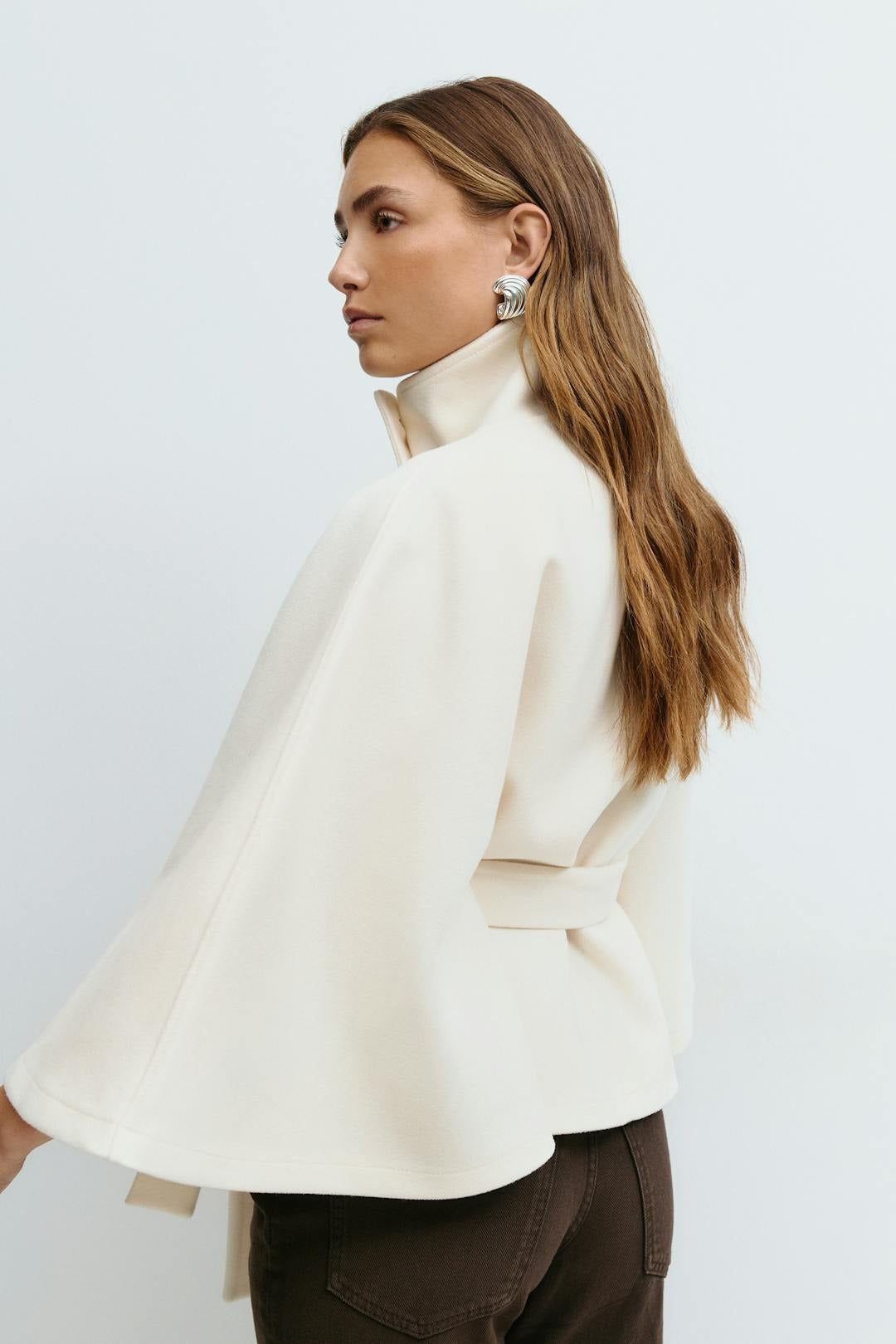 Belt cape jacket