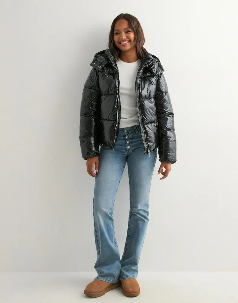 Lily – Glänzende Pufferjacke